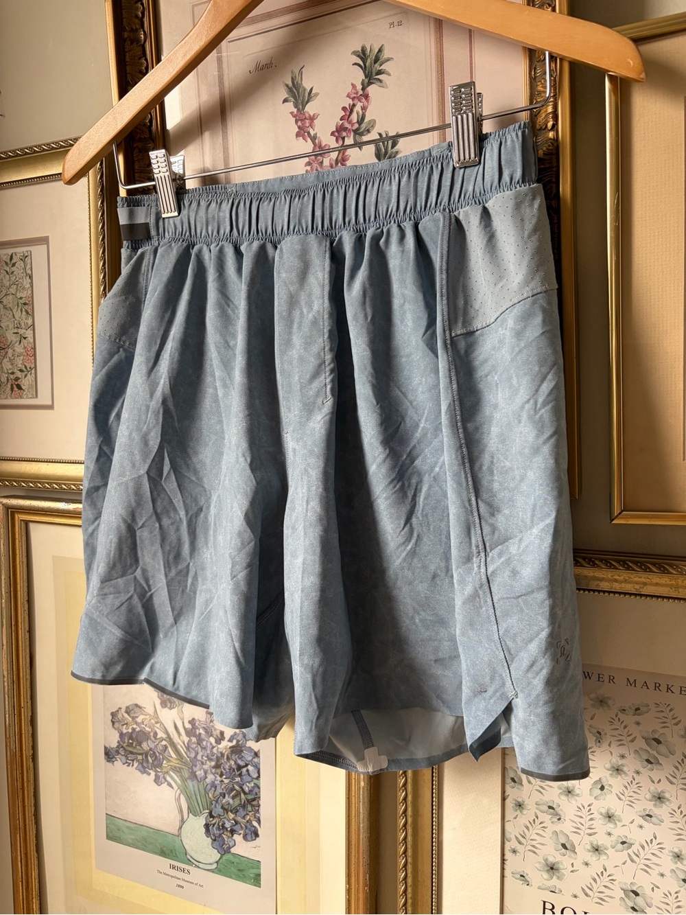 Lululemon Surge Tie Dye Blue Shorts Lined Small - Picture 3 of 7